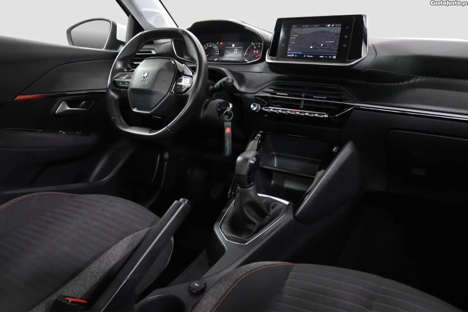 Peugeot 208 1.2 PureTech SE Style — fotografia 9
