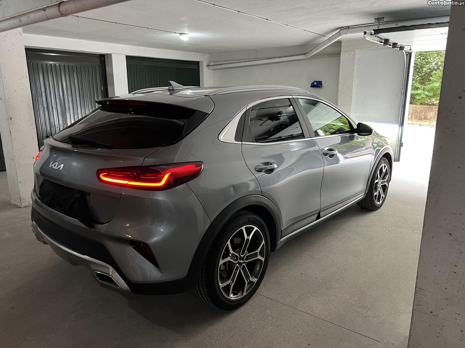 Kia XCeed 1.0TGDI 120cv Drive — fotografia 9