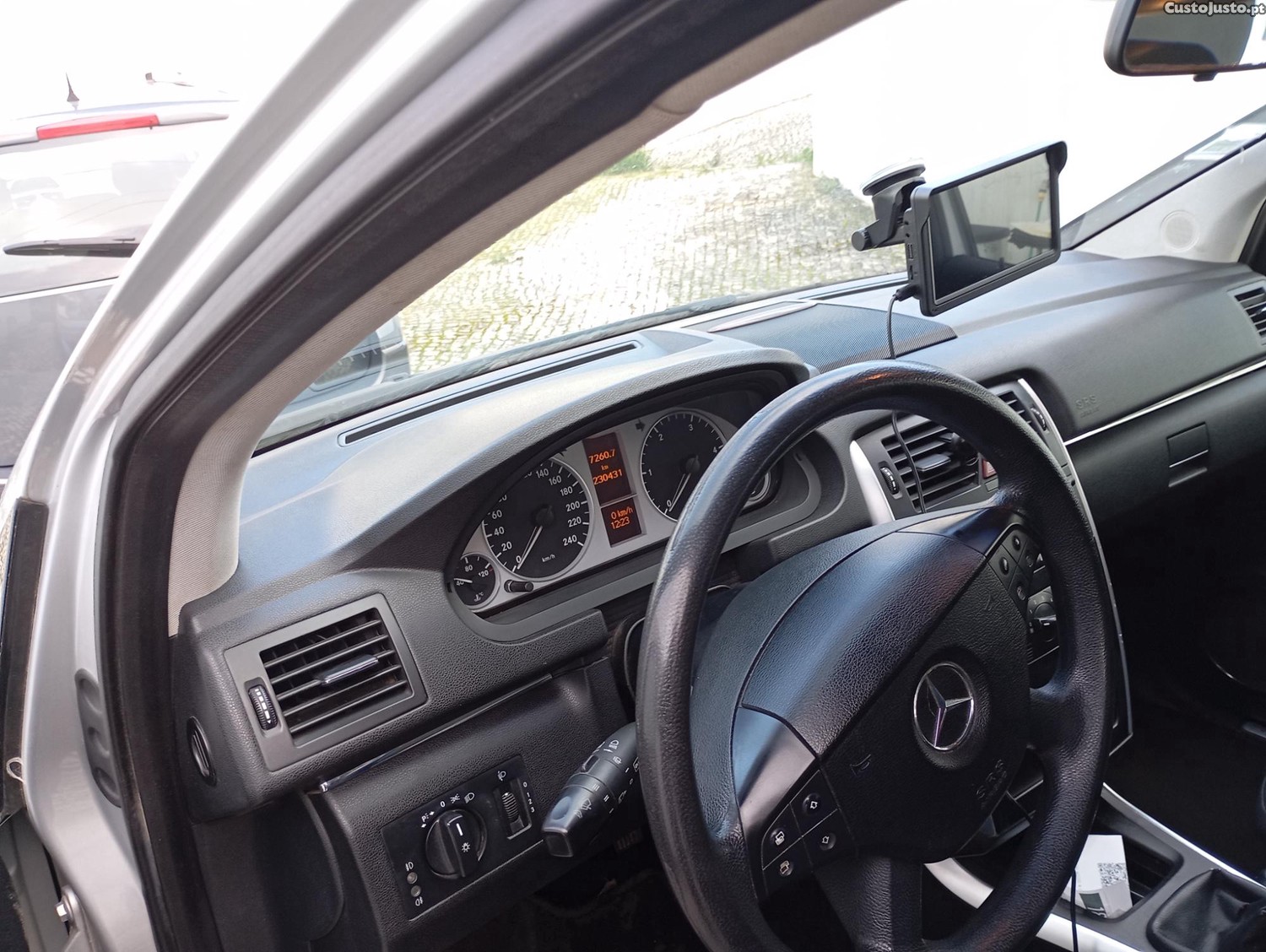 Mercedes-Benz B 180 180 Cdi - 07 foto 4