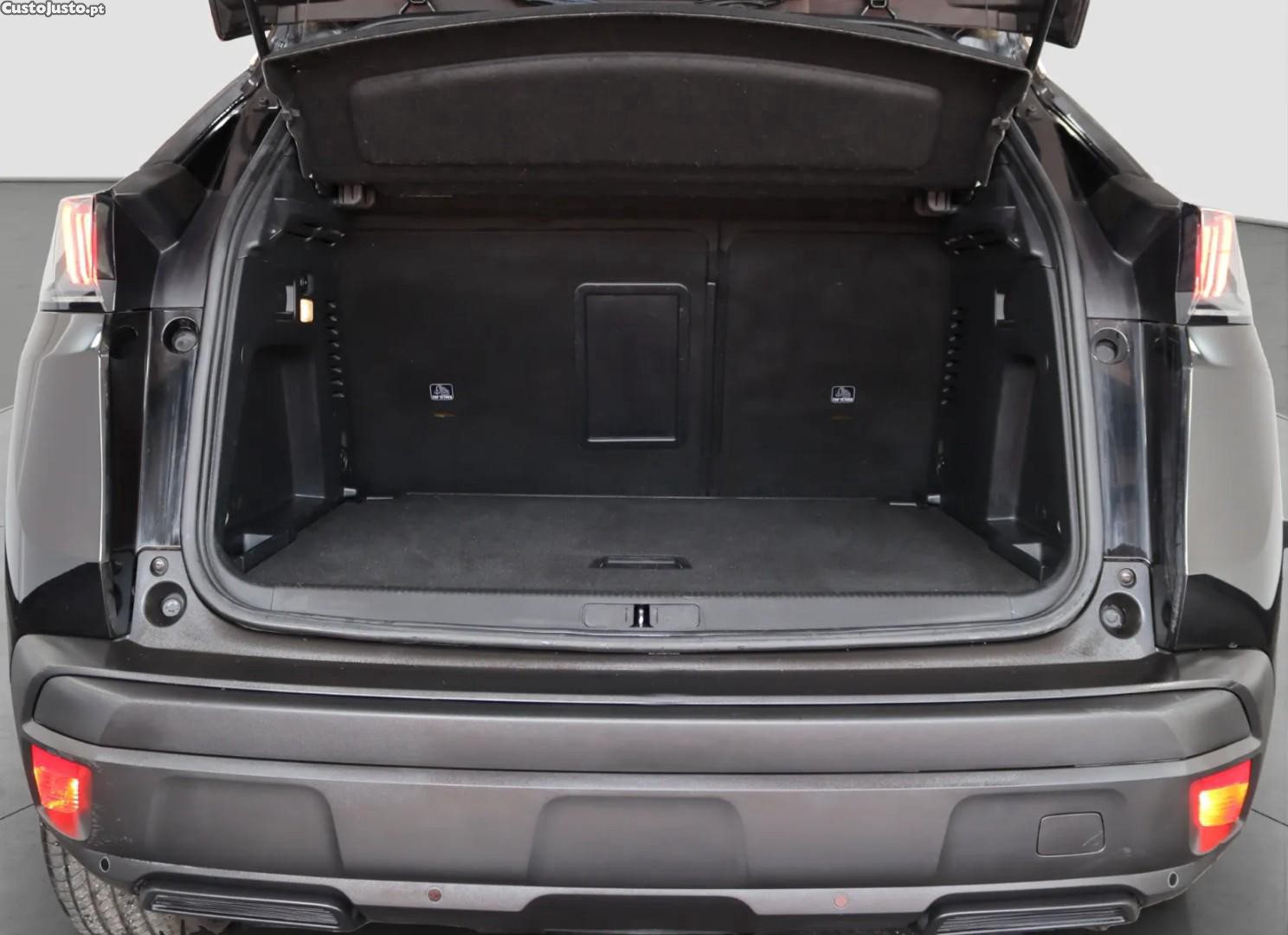 Peugeot 3008 1.2 PureTech Active Pack — fotografia 2
