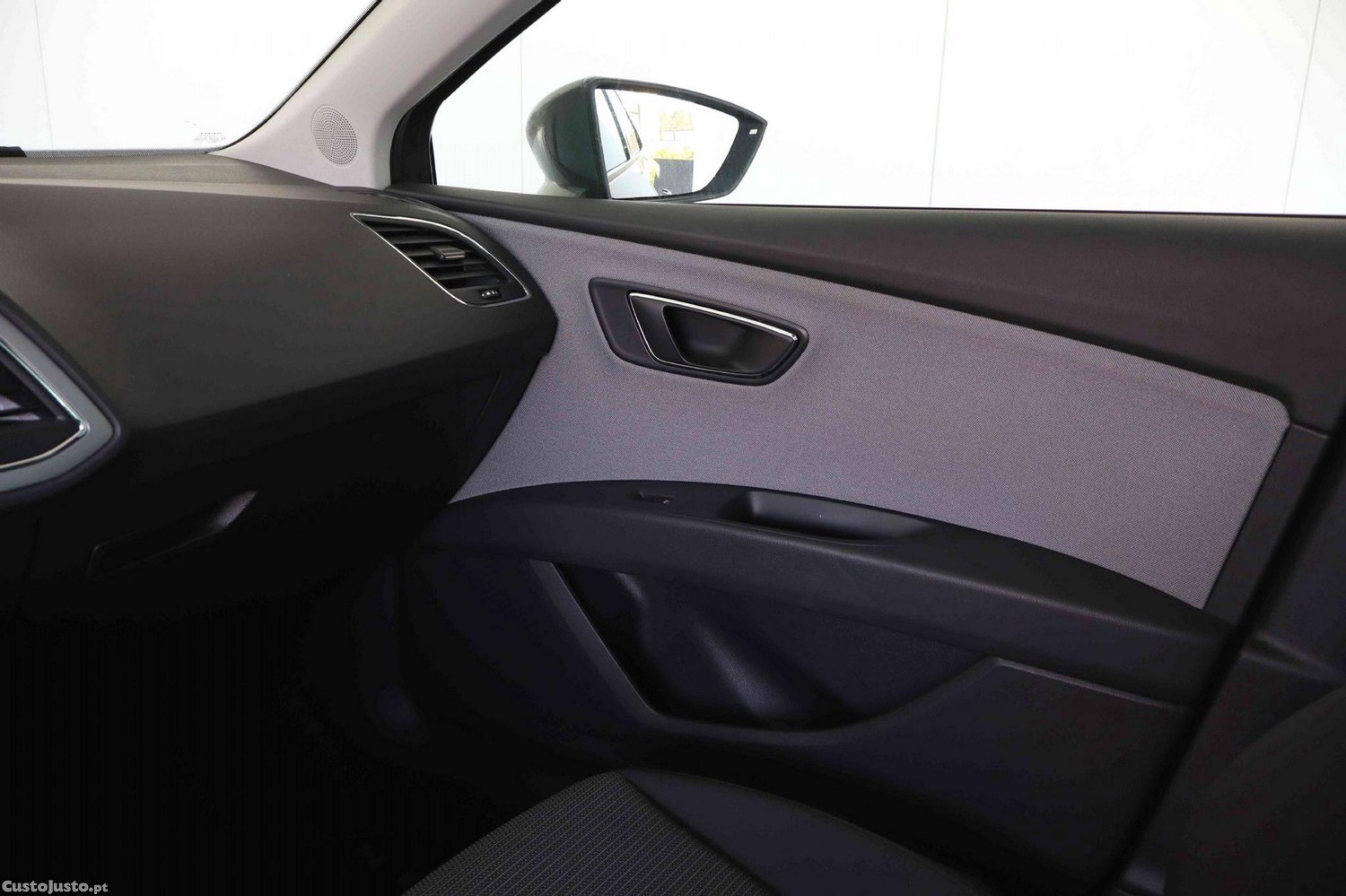 SEAT Leon 1.6 TDI Style DSG S/S — fotografia 6