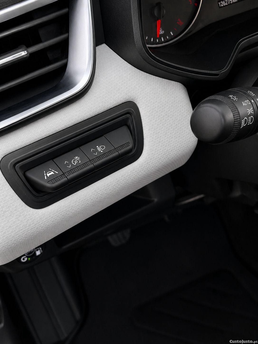 Renault Clio 1.0 TCe - Bi-Fuel - EVOLUTION — fotografia 6