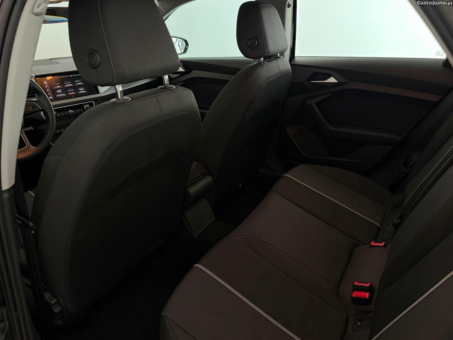 Audi A1 25 TFSI — fotografia 16