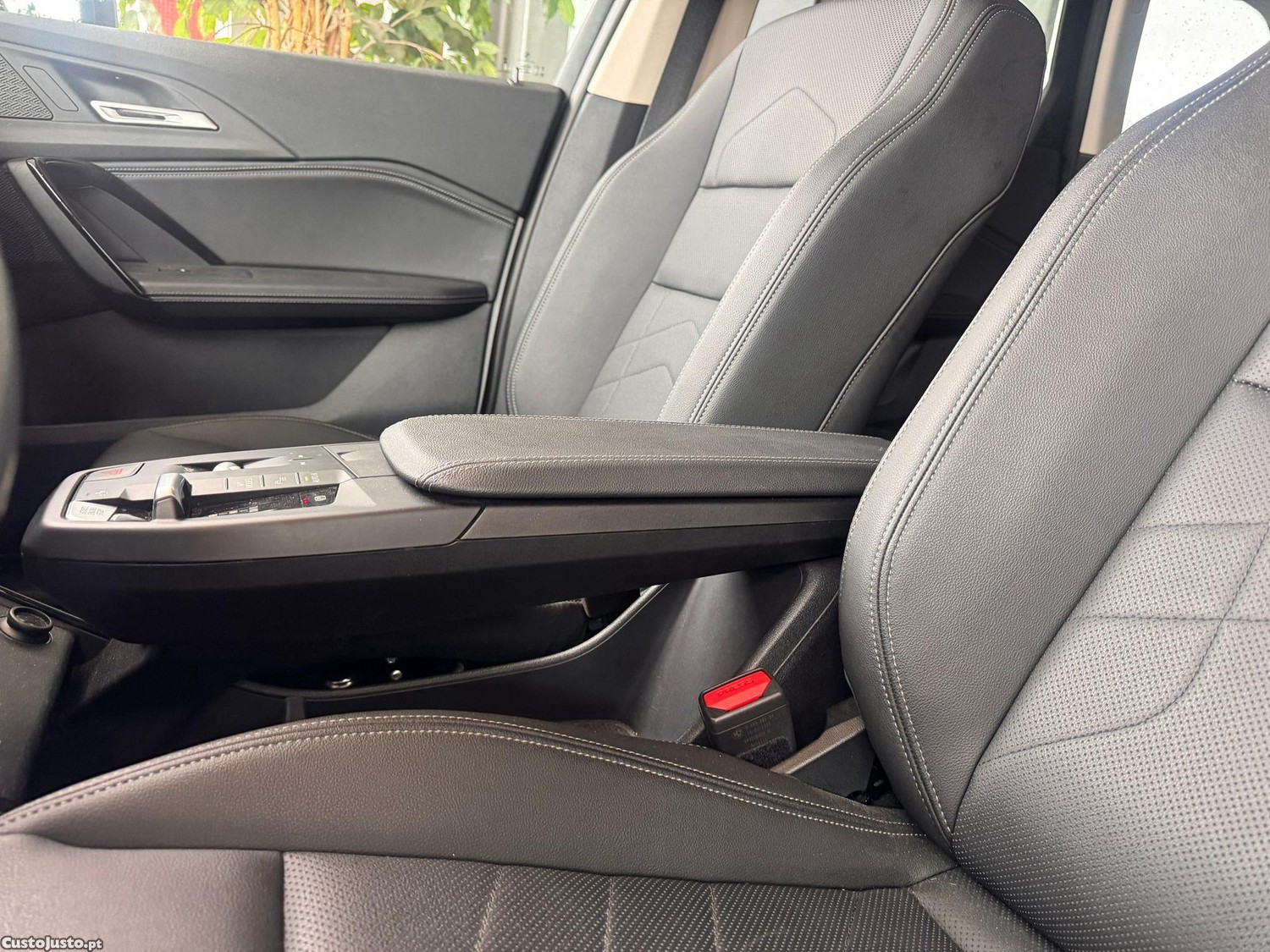 BMW X1 xDrive25e — fotografia 9