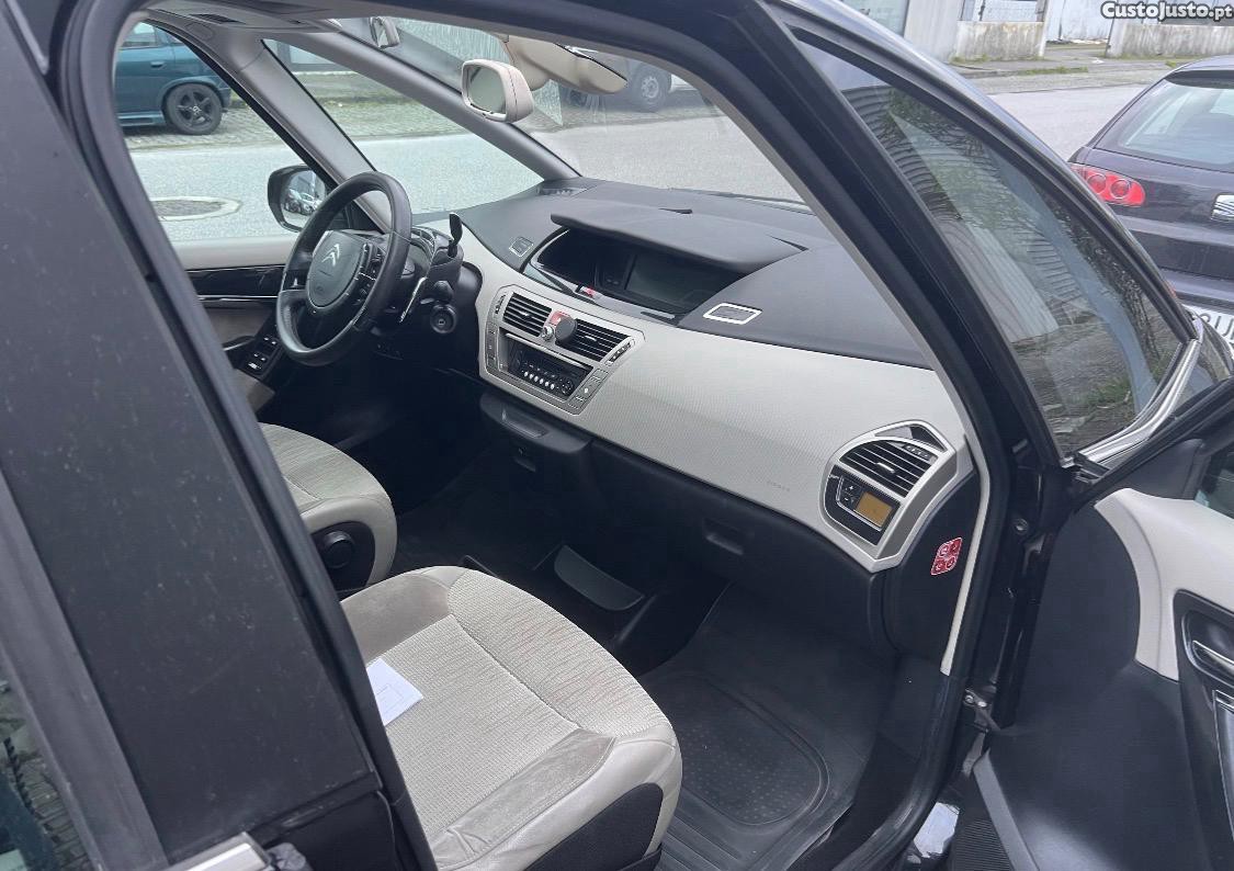Citroën C4 Grand Picasso Exclusive — fotografia 3