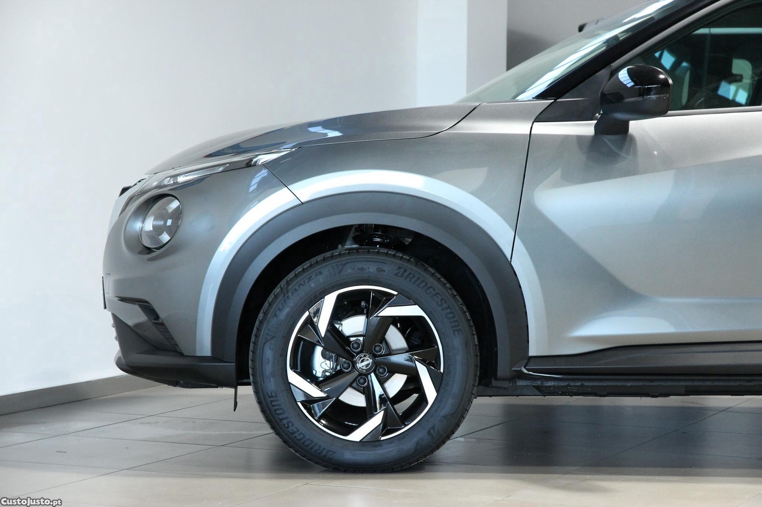 Nissan Juke 1.0 DIG-T N-Connecta NAV.+TwoTone NC DCT — fotografia 16