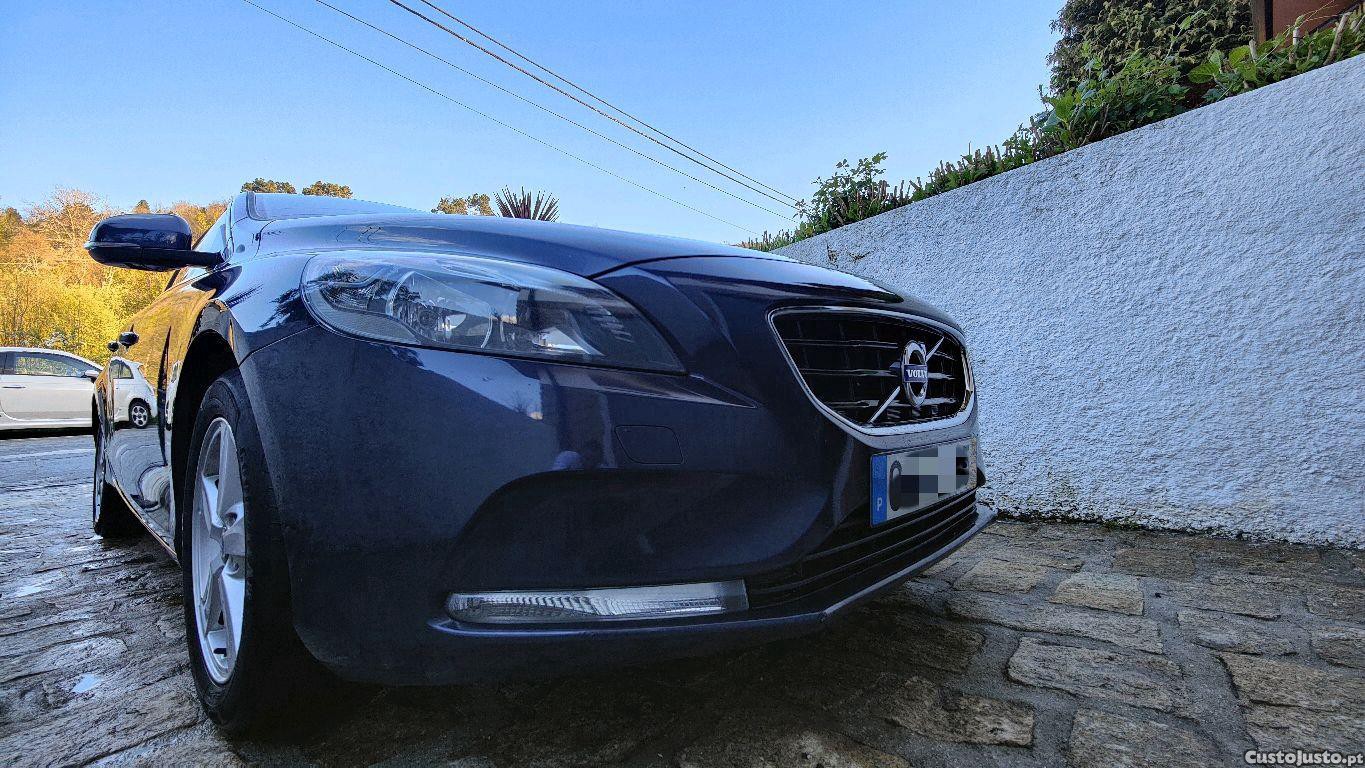 Volvo V40 D2 Momentum — fotografia 9