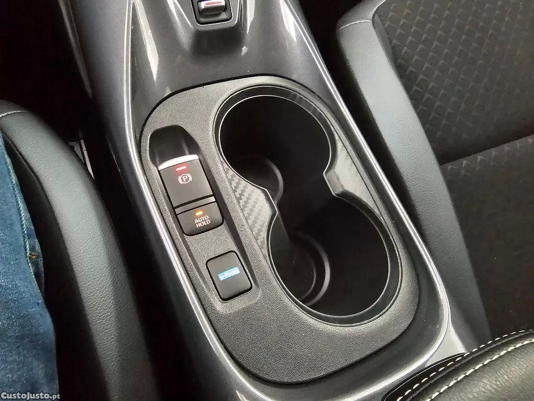 Nissan Juke 1.6 hybrid n-design black — fotografia 4