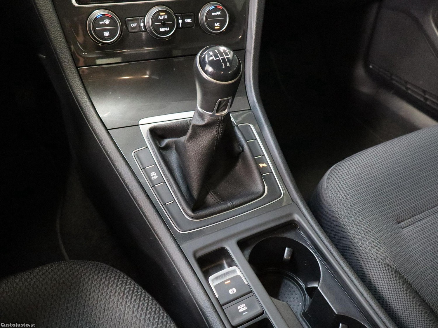 Volkswagen Golf Variant 1.6 TDi Confortline — fotografia 3