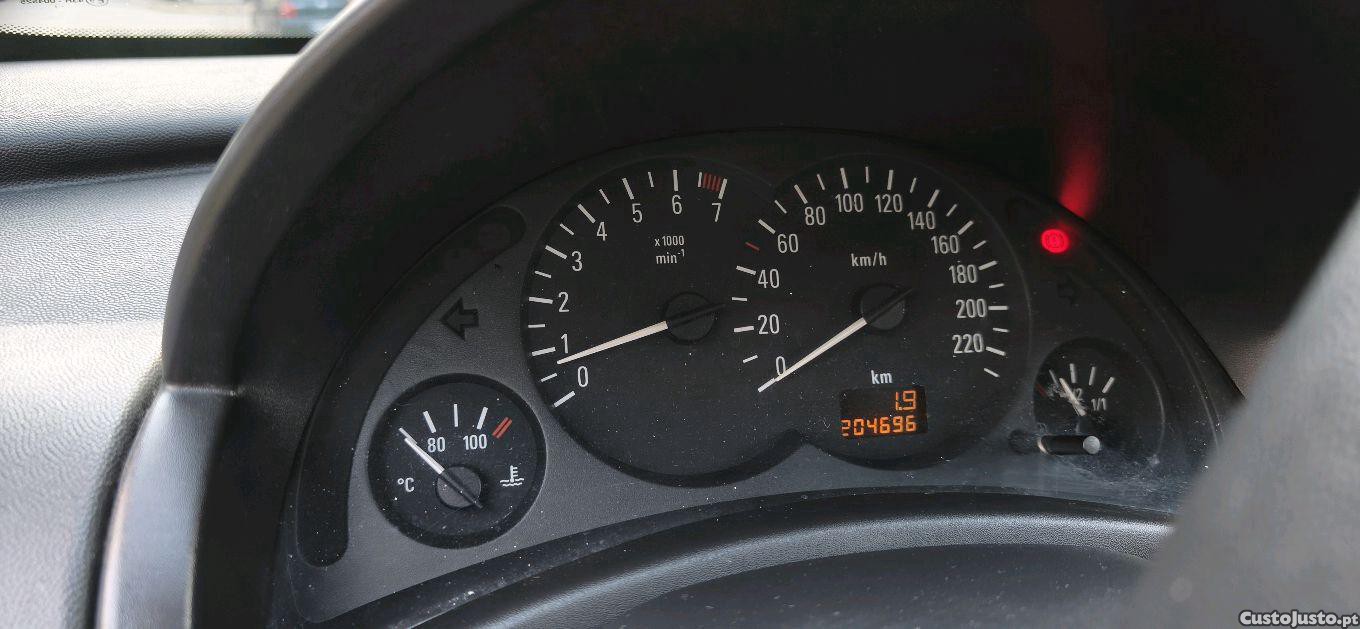 Opel Corsa Confort — fotografia 4