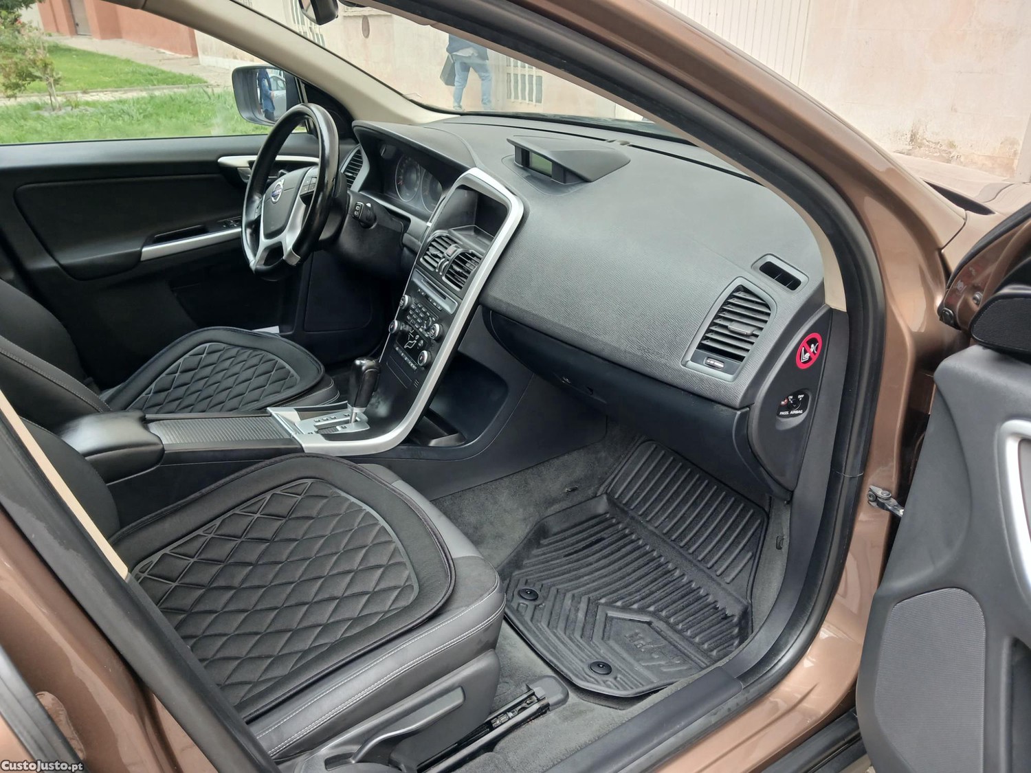 Volvo XC 60 2000 — fotografia 6
