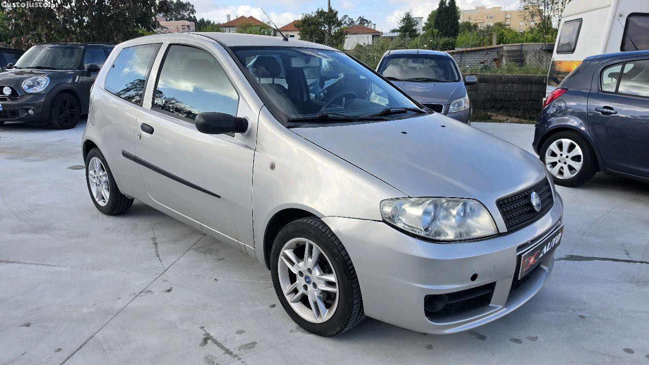 Fiat Punto 1.3 MultiJet — fotografia 10