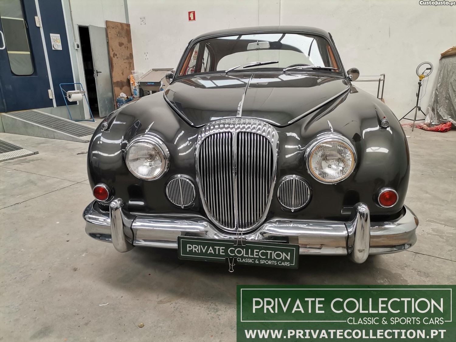 Daimler 250 V8 — photo 5