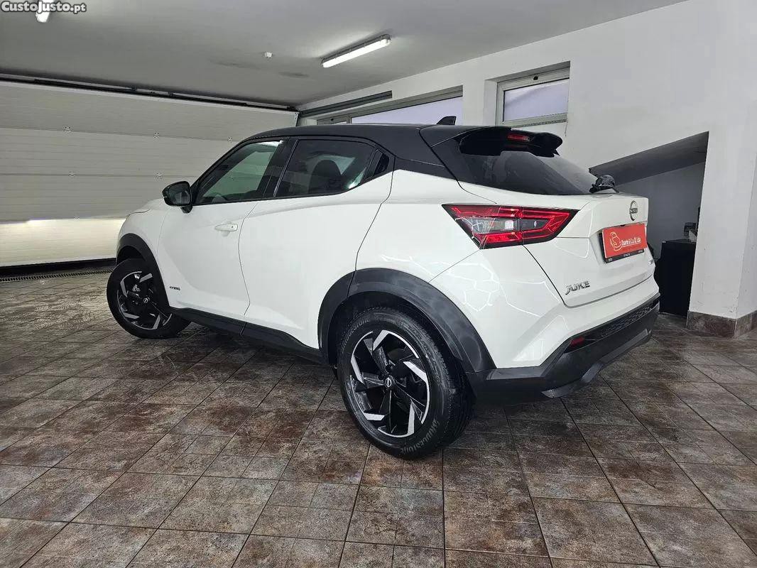 Nissan Juke 1.6 hybrid n-design black — fotografia 13