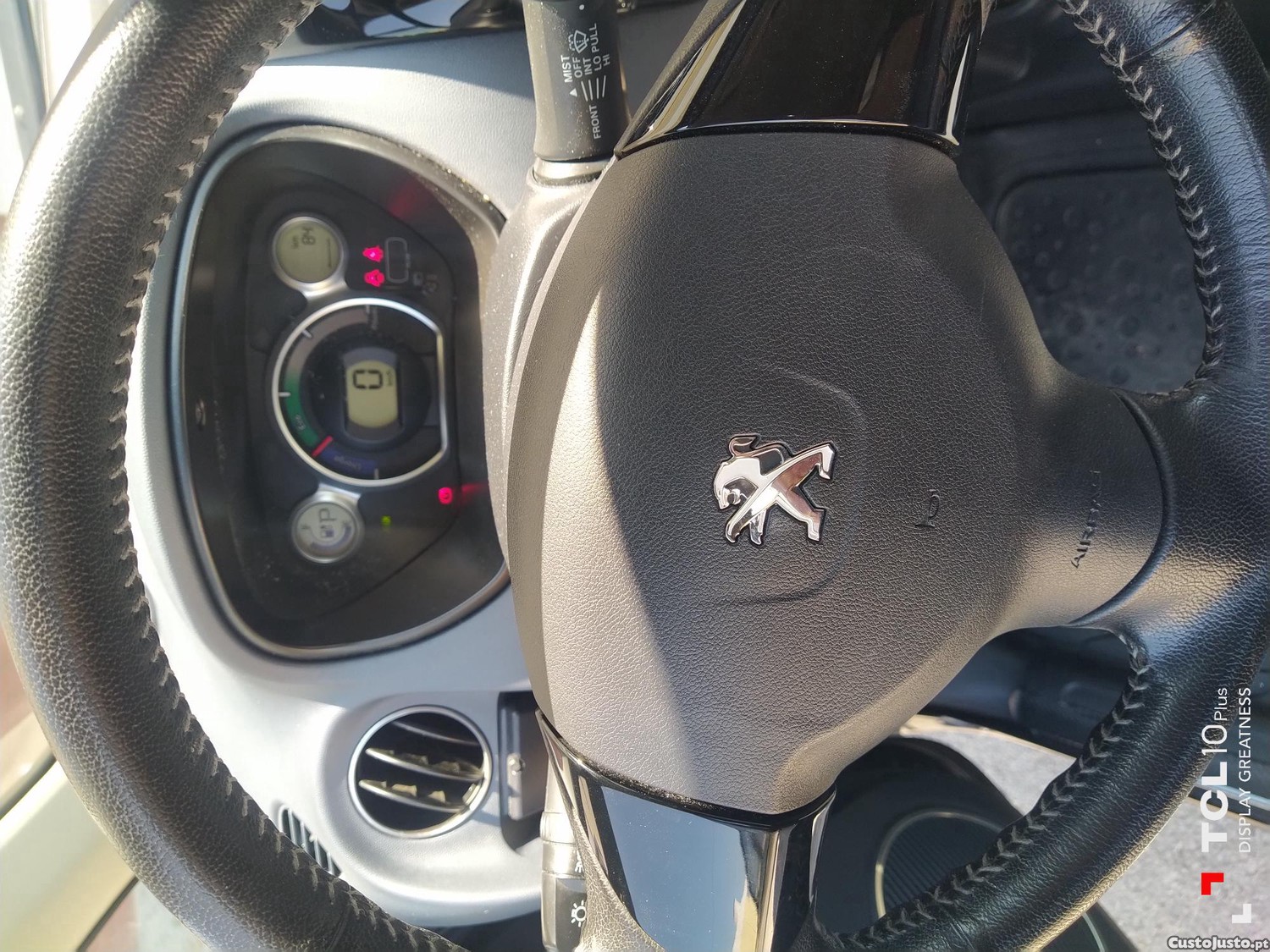 Peugeot iOn Full eléctrico — fotografia 5