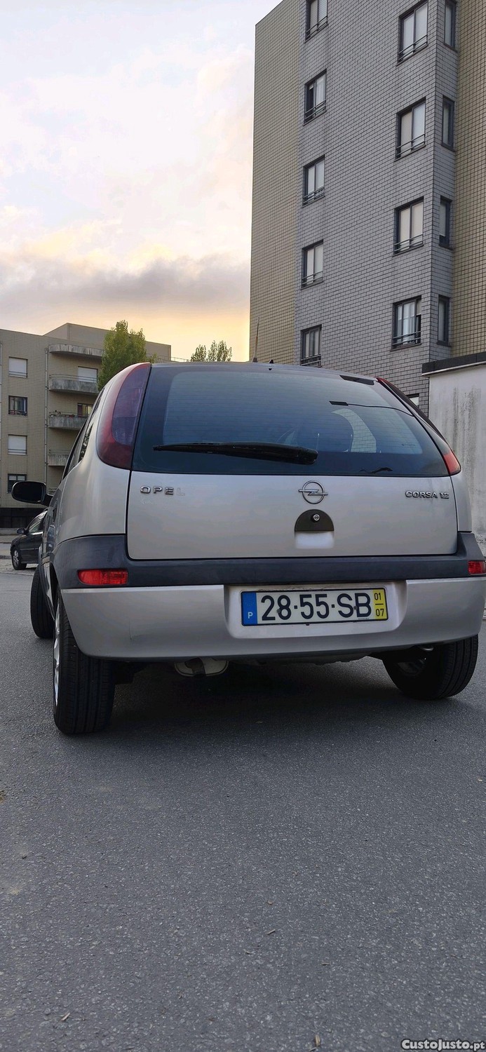 Opel Corsa Confort — fotografia 9
