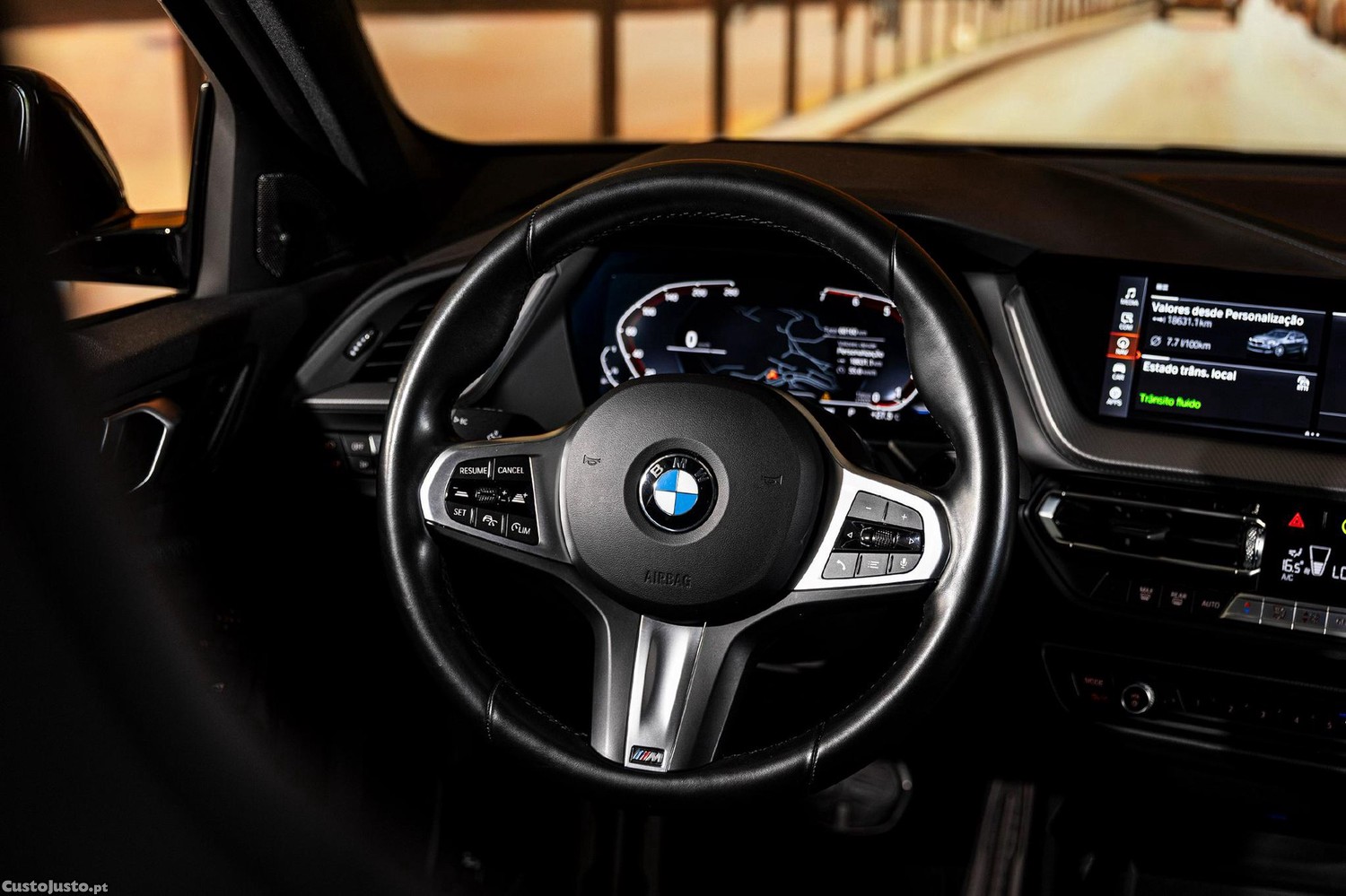 BMW 118 i Pack Desportivo M Auto — fotografia 15