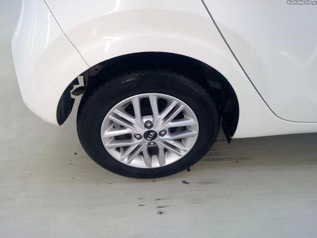 Kia Picanto 1.0 dynamic line — fotografia 2