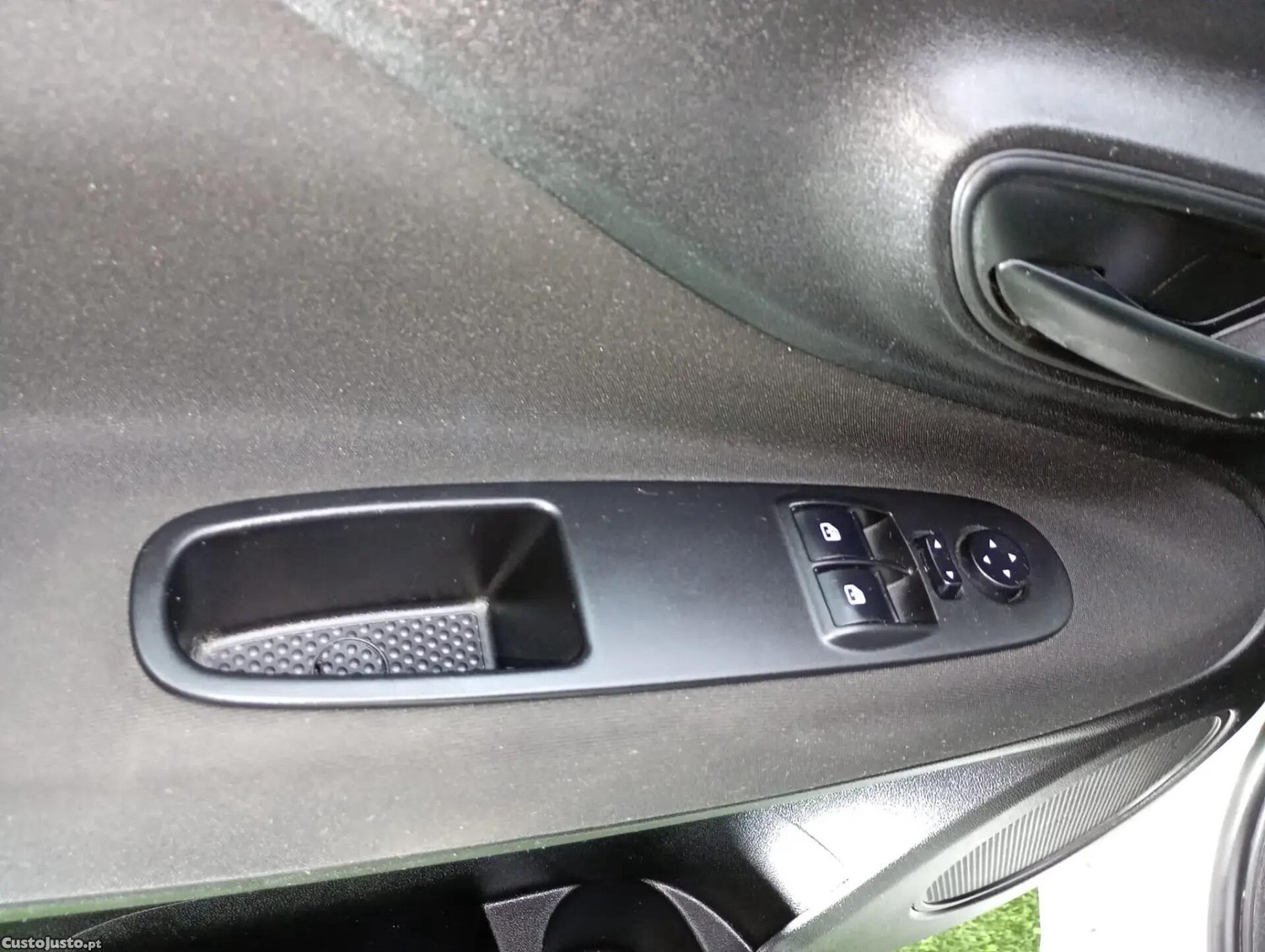 Fiat Punto 1.3 M-Jet Easy S&S — fotografia 15
