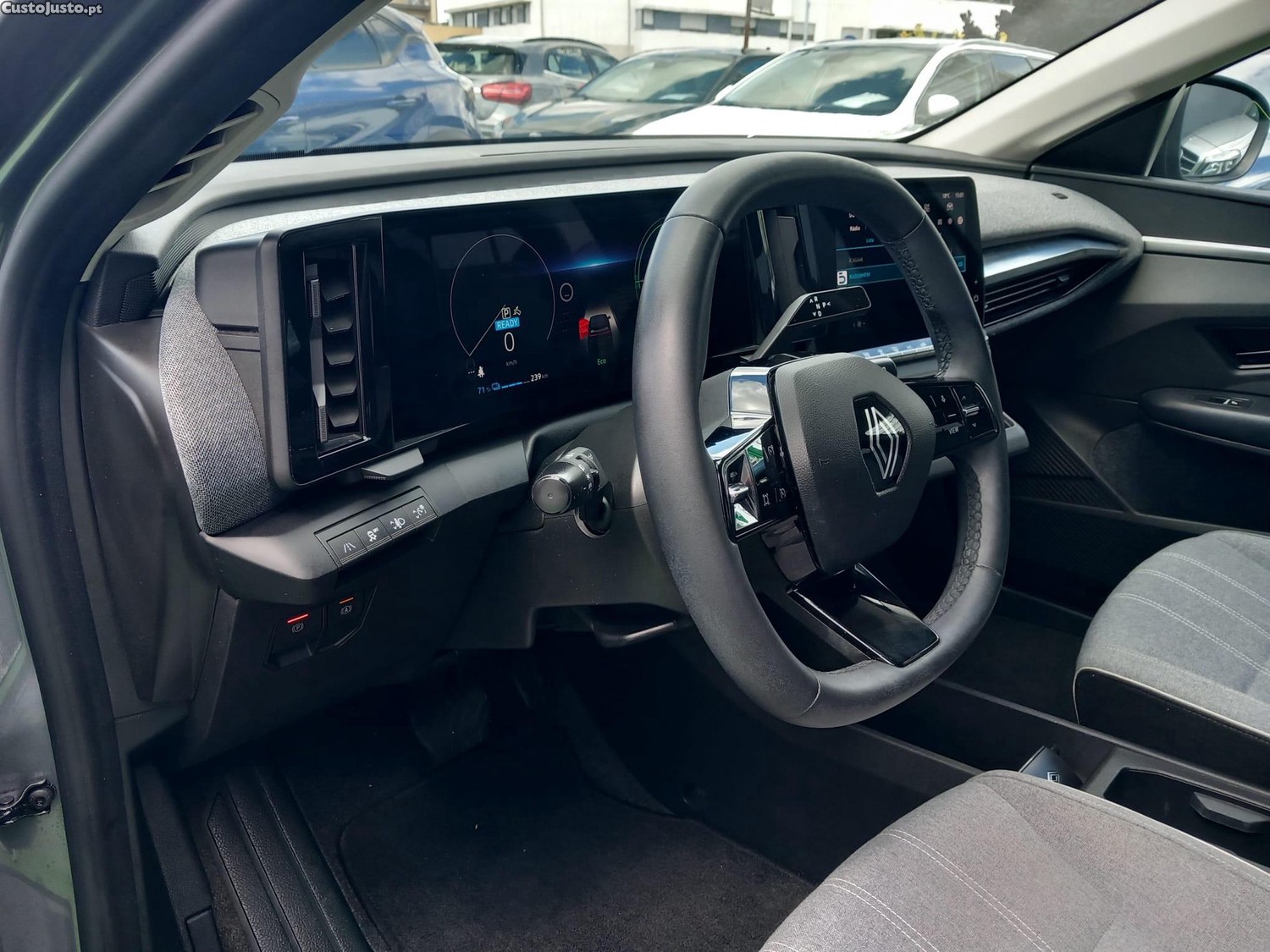 Renault Mégane E-Tech EV60 Techno Autonomia Conforto — fotografia 17