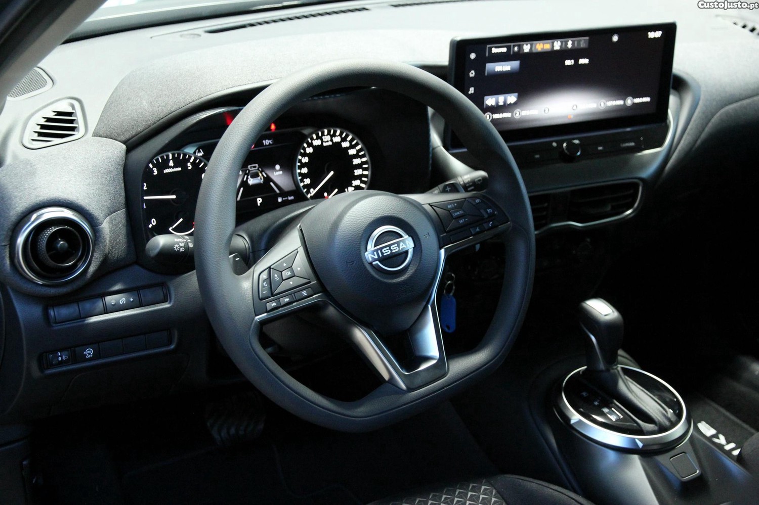 Nissan Juke 1.0 DIG-T N-Connecta NAV.+TwoTone NC DCT — fotografia 13