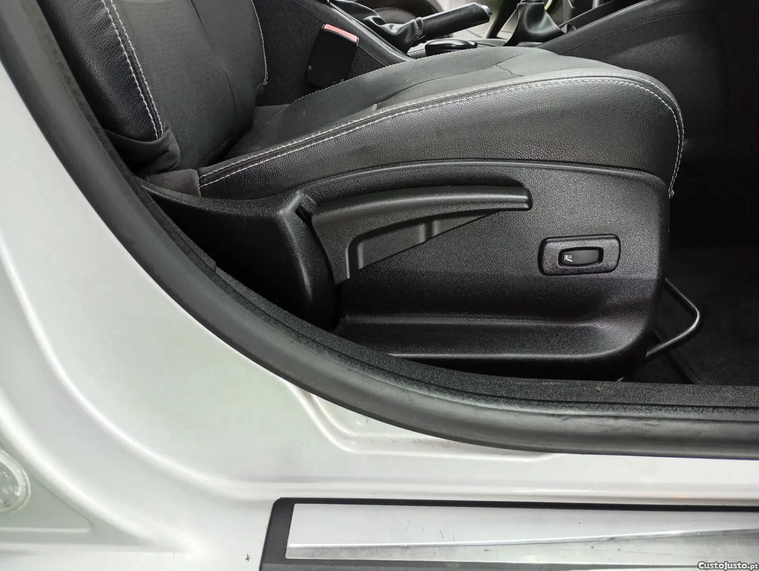 Renault Fluence 1.5 dCi Exclusive — fotografia 8