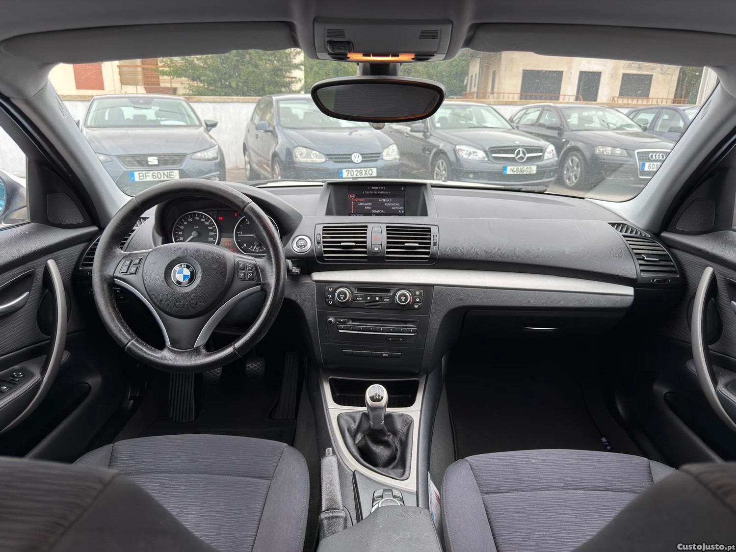 BMW 118 d — fotografia 15