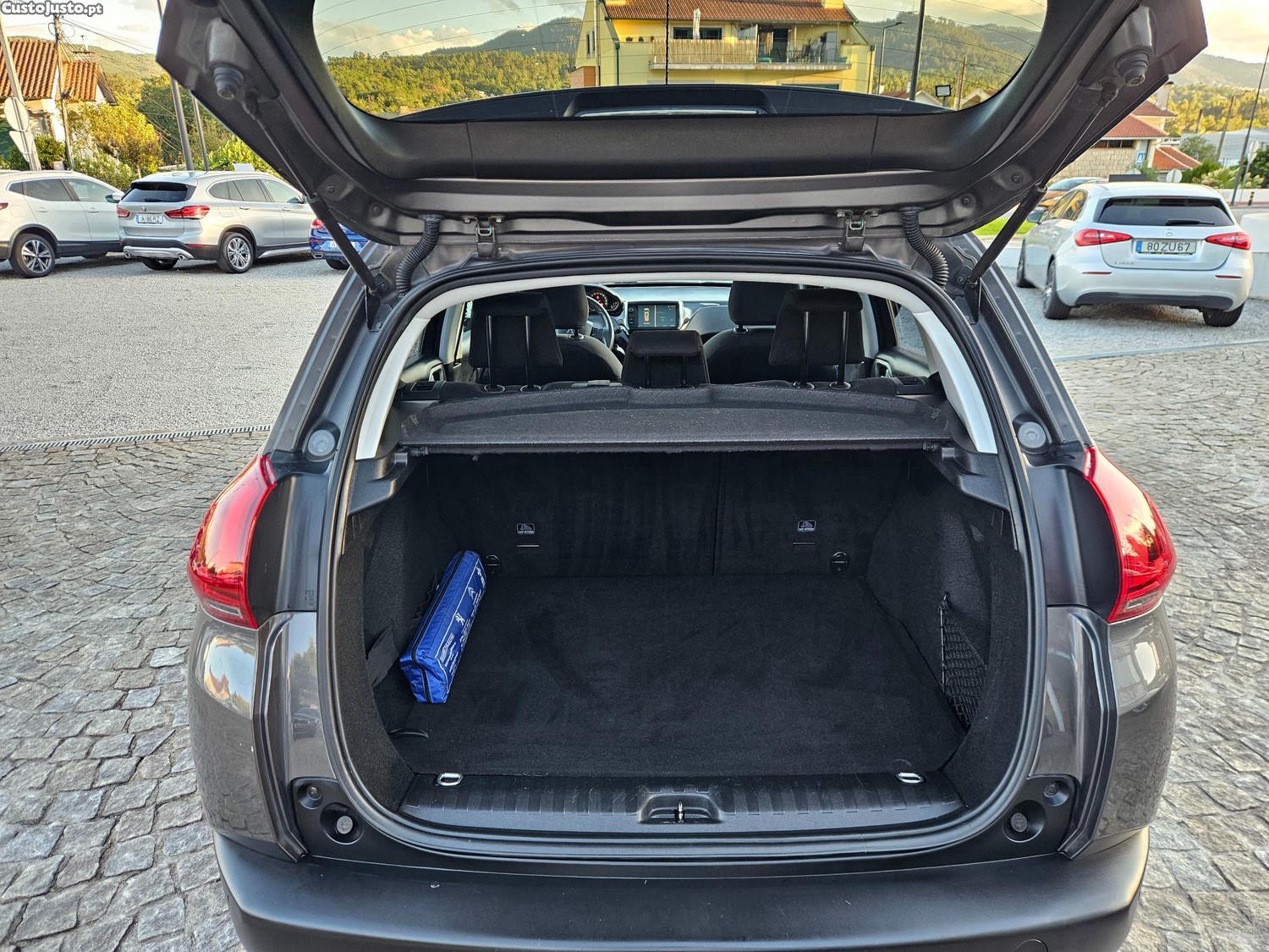 Peugeot 2008 1.2 Style — fotografia 13