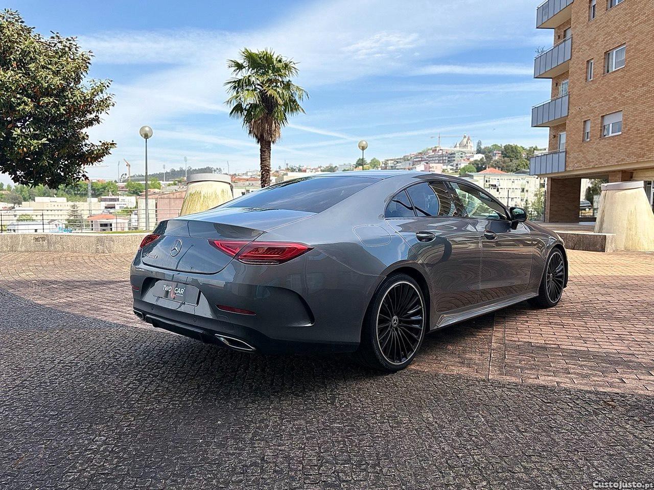 Mercedes-Benz CLS 300 D Pack Amg — fotografia 13