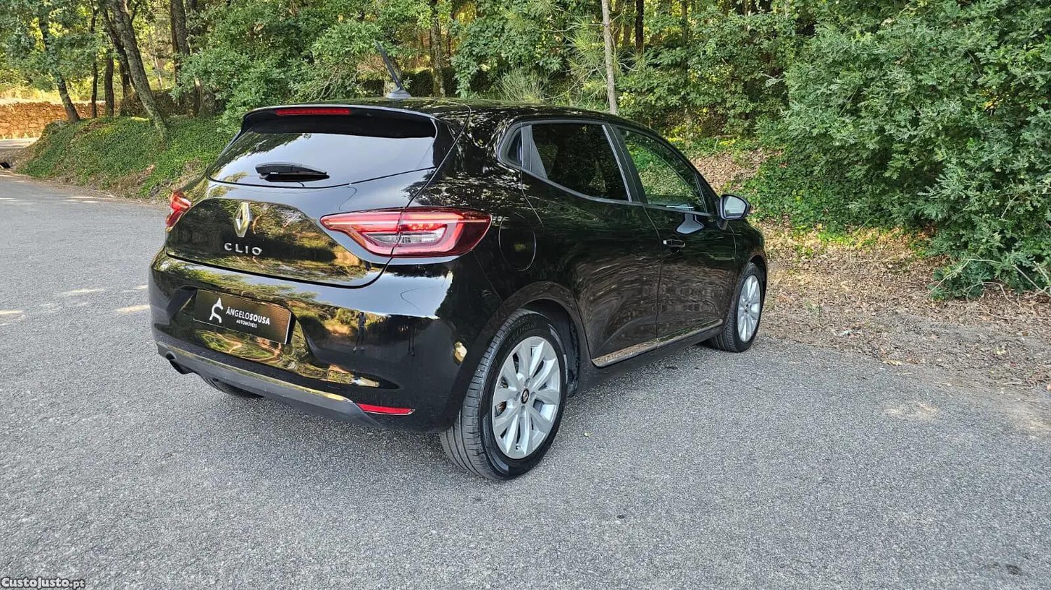 Renault Clio 1.0 TCe Intens — fotografia 8