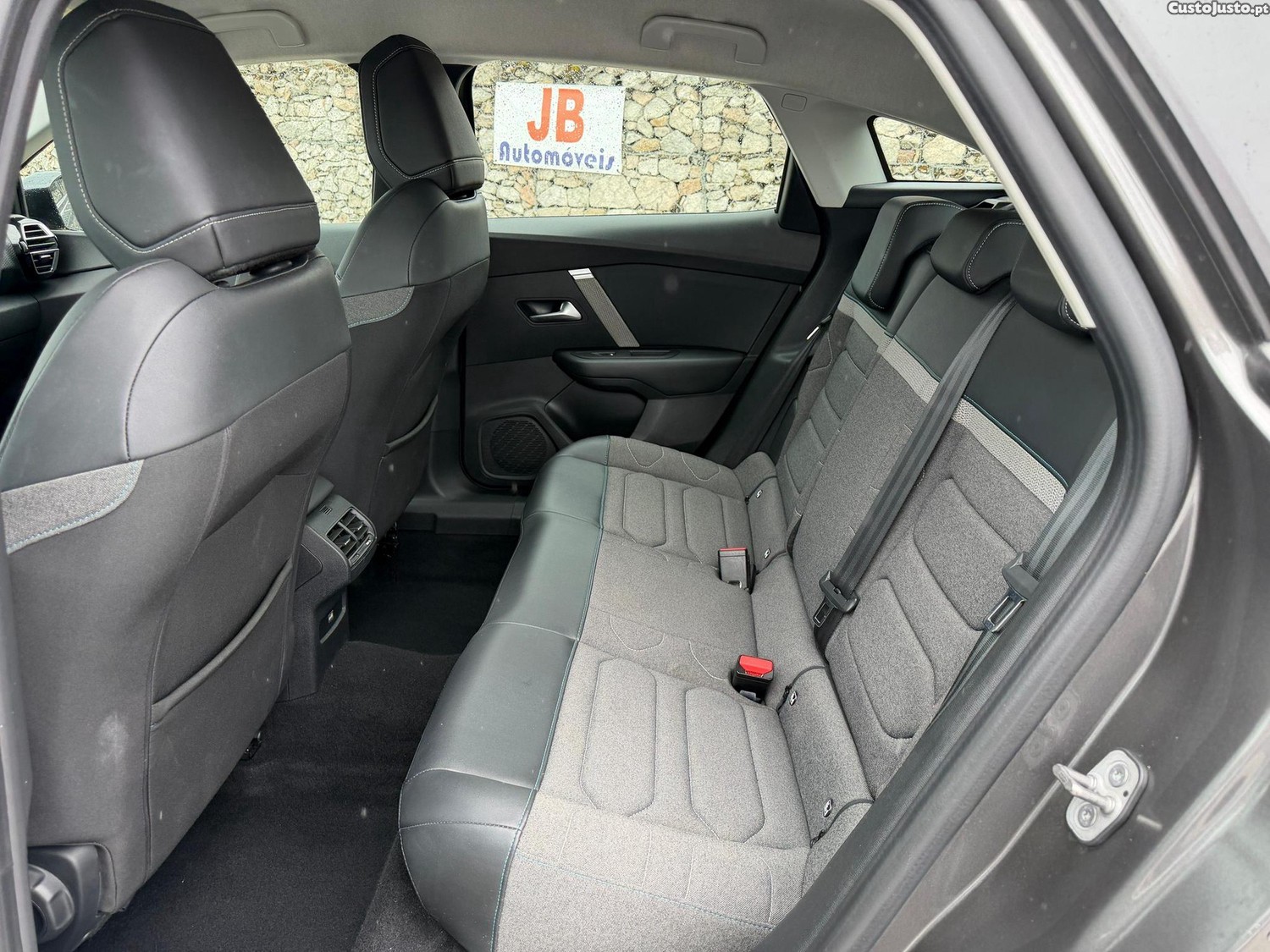Citroën C4 1.2 PureTech Feel Pack — fotografia 2