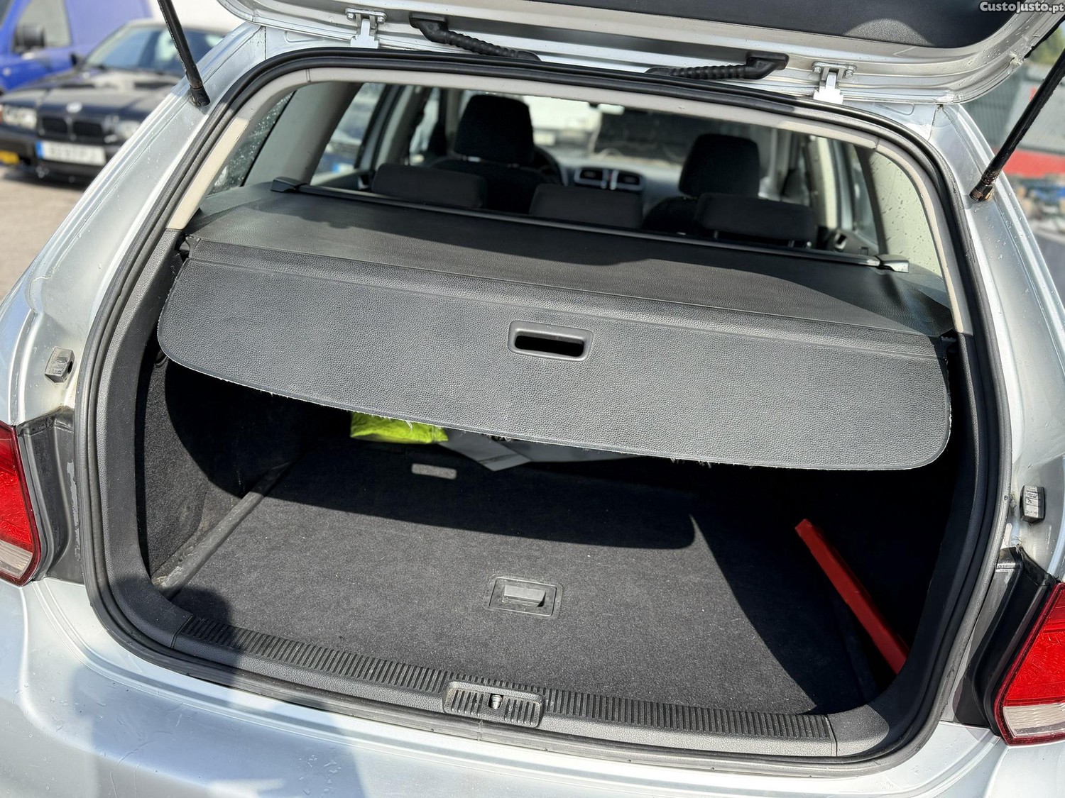 Volkswagen Golf 1.6TDi — fotografia 4