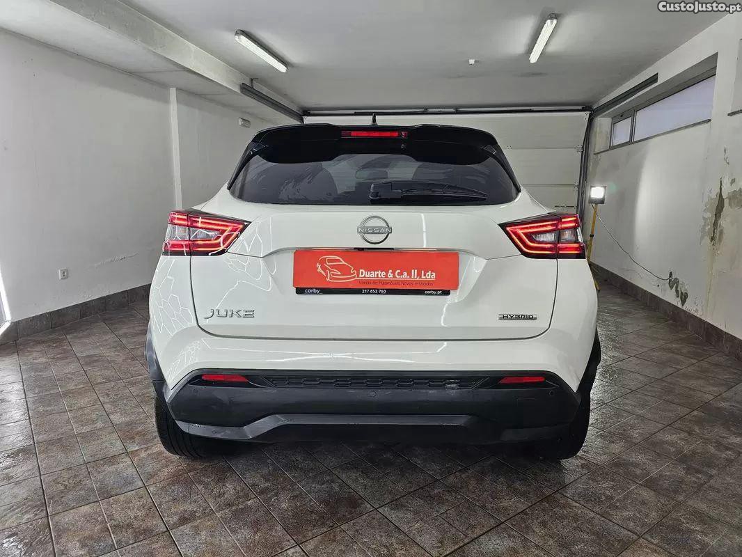 Nissan Juke 1.6 hybrid n-design black — fotografia 12