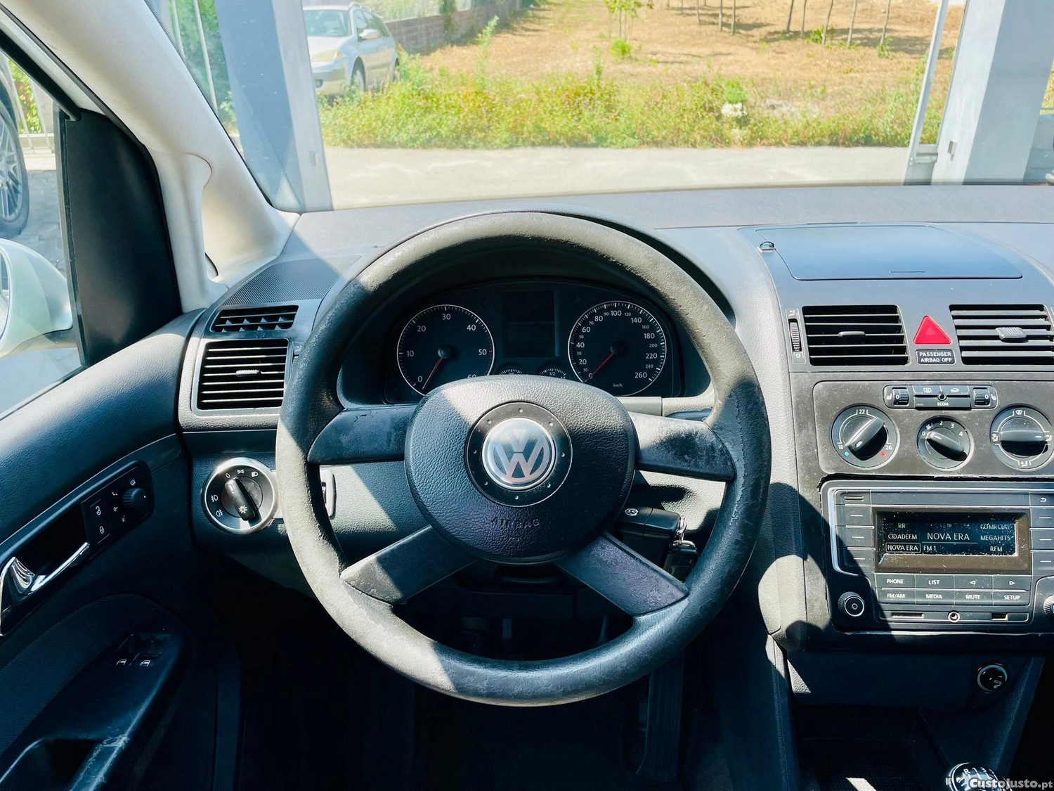 Volkswagen Touran 1.9 TDi Highline 5L — fotografia 4