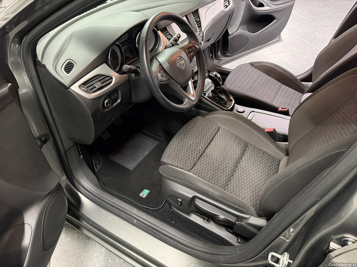 Opel Astra Sports Tourer 1.5 D Business Edition S/S — fotografia 9