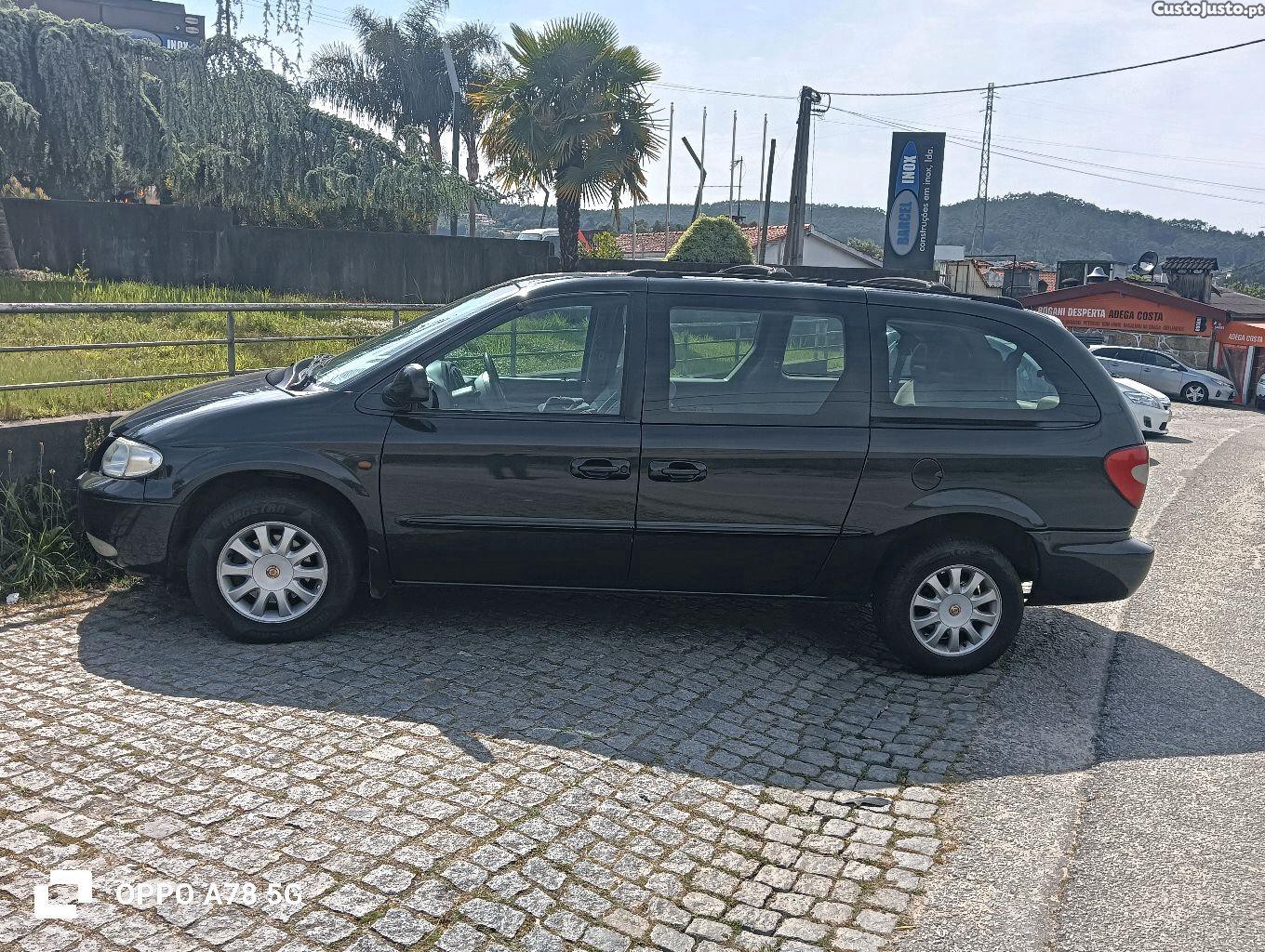 Chrysler Grand Voyager 2.5 crd — fotografia 6