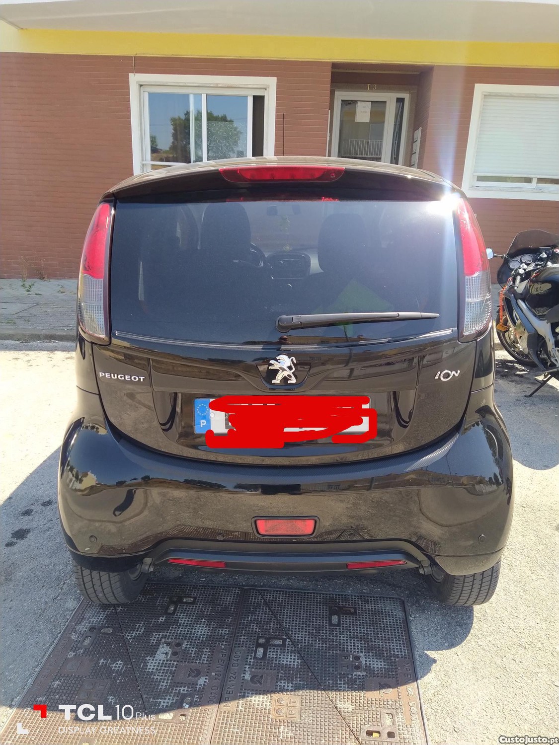 Peugeot iOn Full eléctrico — fotografia 4