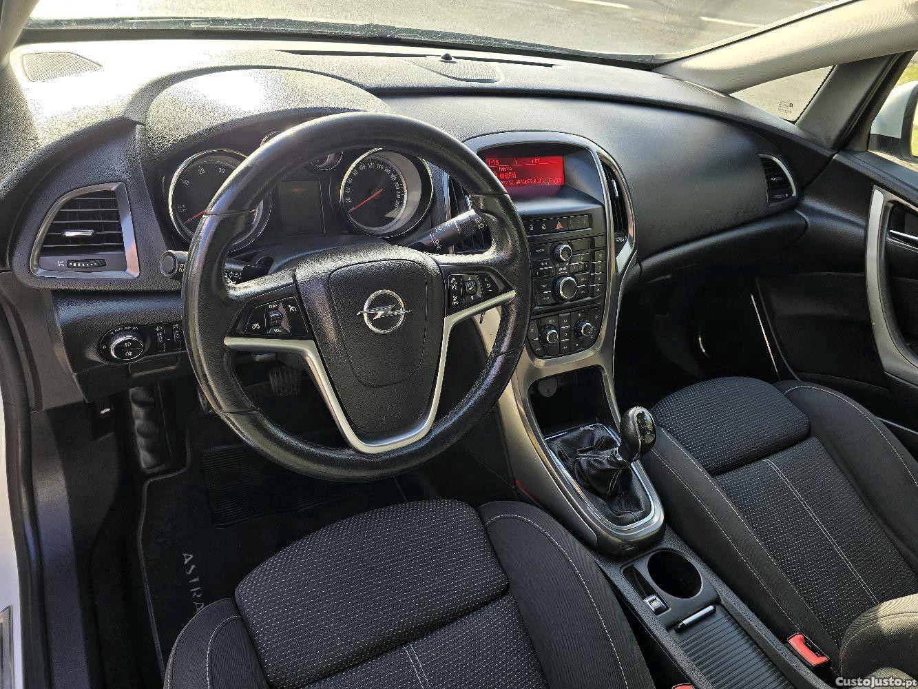 Opel Astra caravana 1.3 cdti — fotografia 5