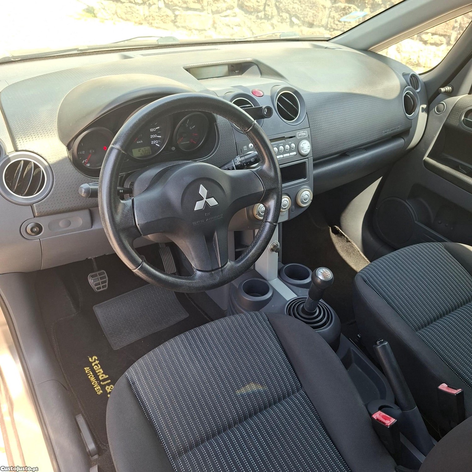Mitsubishi Colt 1.1 Planet — fotografia 13