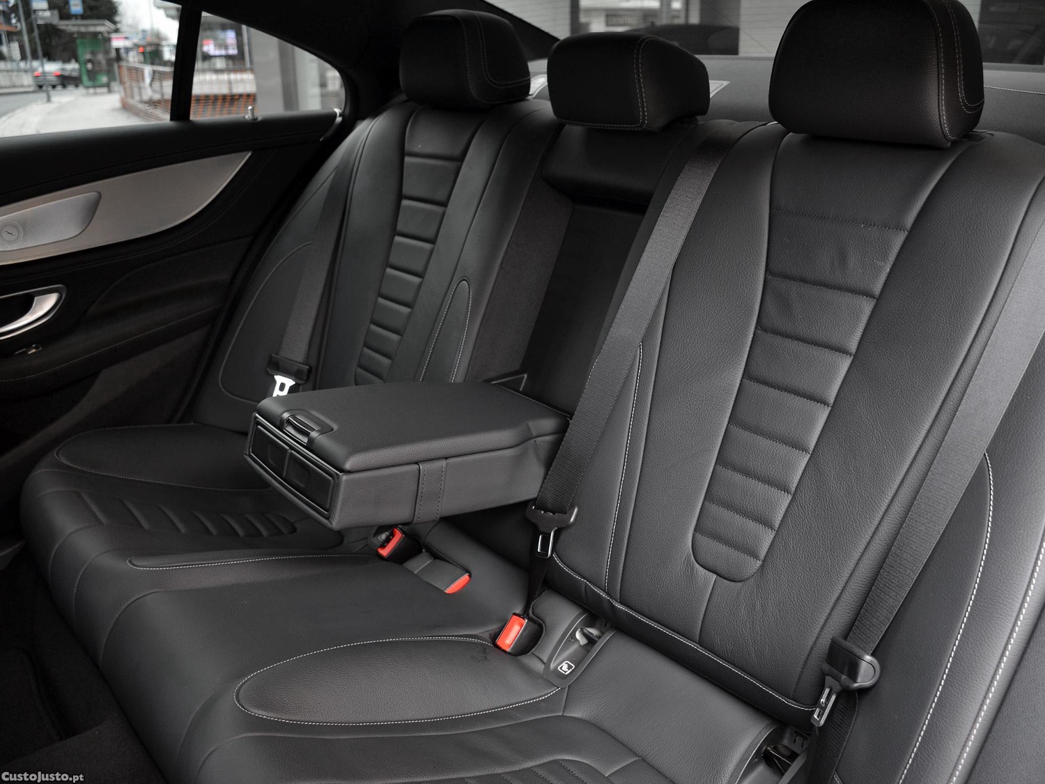 Mercedes-Benz CLS 400 d AMG 4-Matic Nacional — fotografia 2