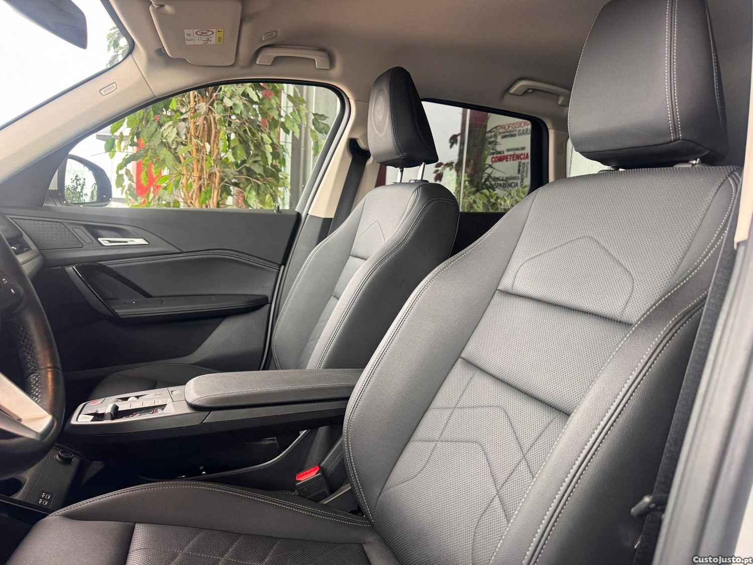 BMW X1 xDrive25e — fotografia 8