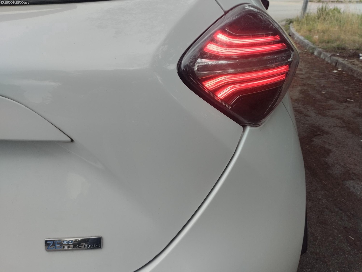 Renault Zoe Zen 52 C/ BATERIAS PROPRIAS - C/ GARANTIA - Carregador Domestico e Rápido — fotografia 14