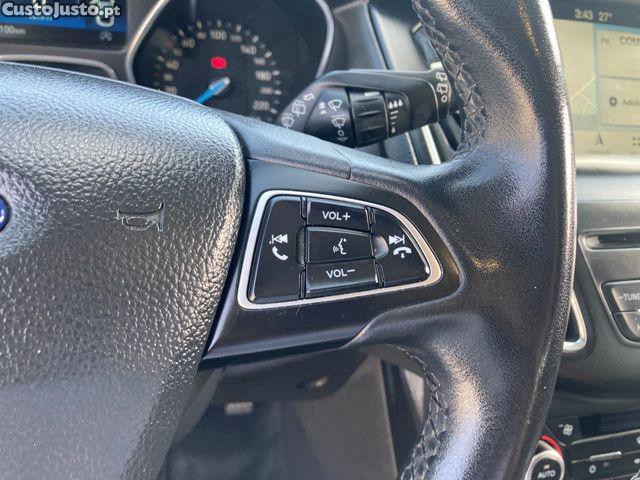 Ford Focus 1.5 TDCi Titanium — fotografia 18