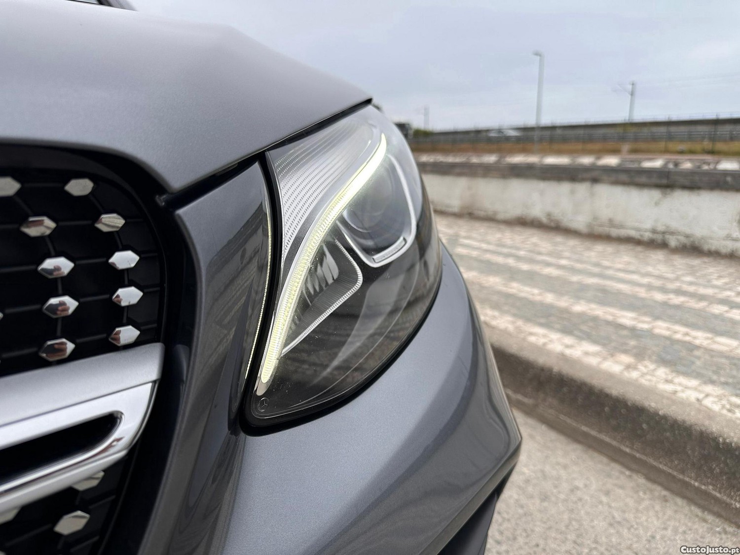 Mercedes-Benz GLC 250 d Coupé AMG Line 4-Matic — fotografia 8