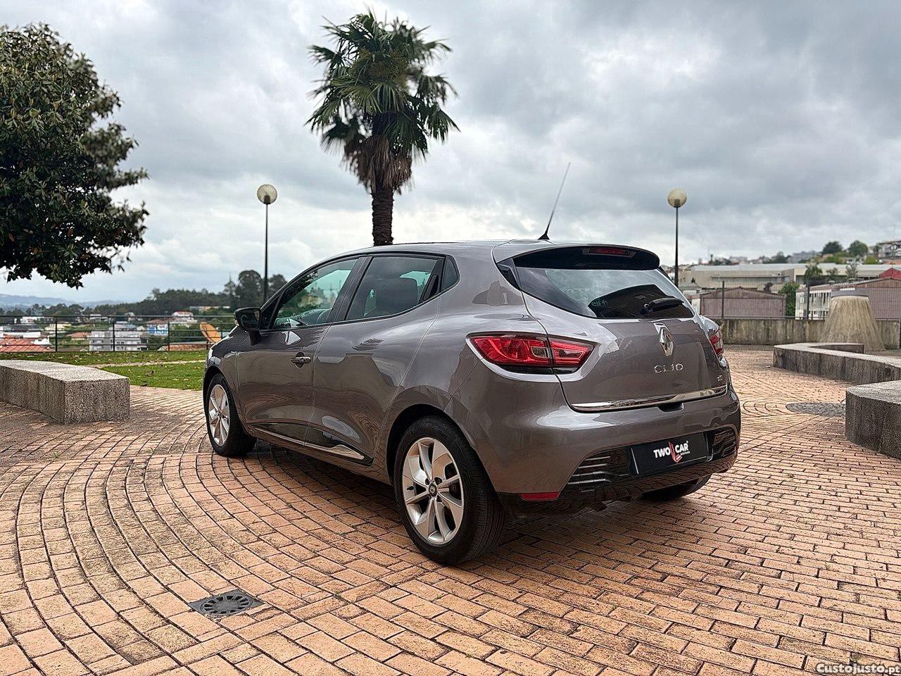 Renault Clio Limited 1.5Dci 90cv — fotografia 11