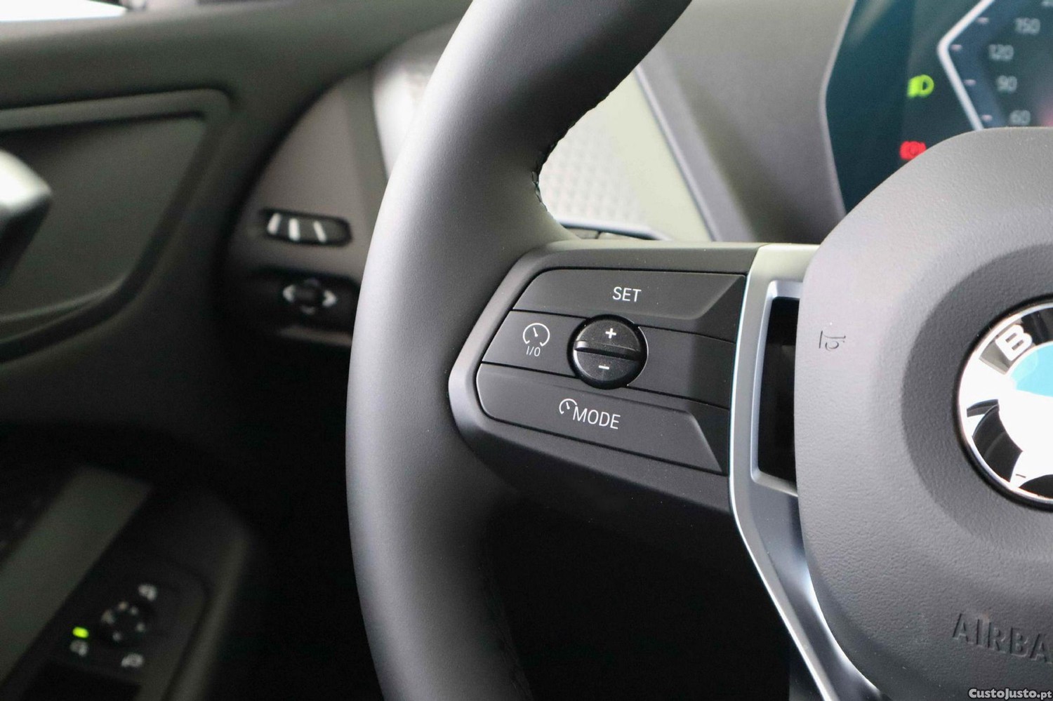 BMW 116 Pack Desportivo M — fotografia 18