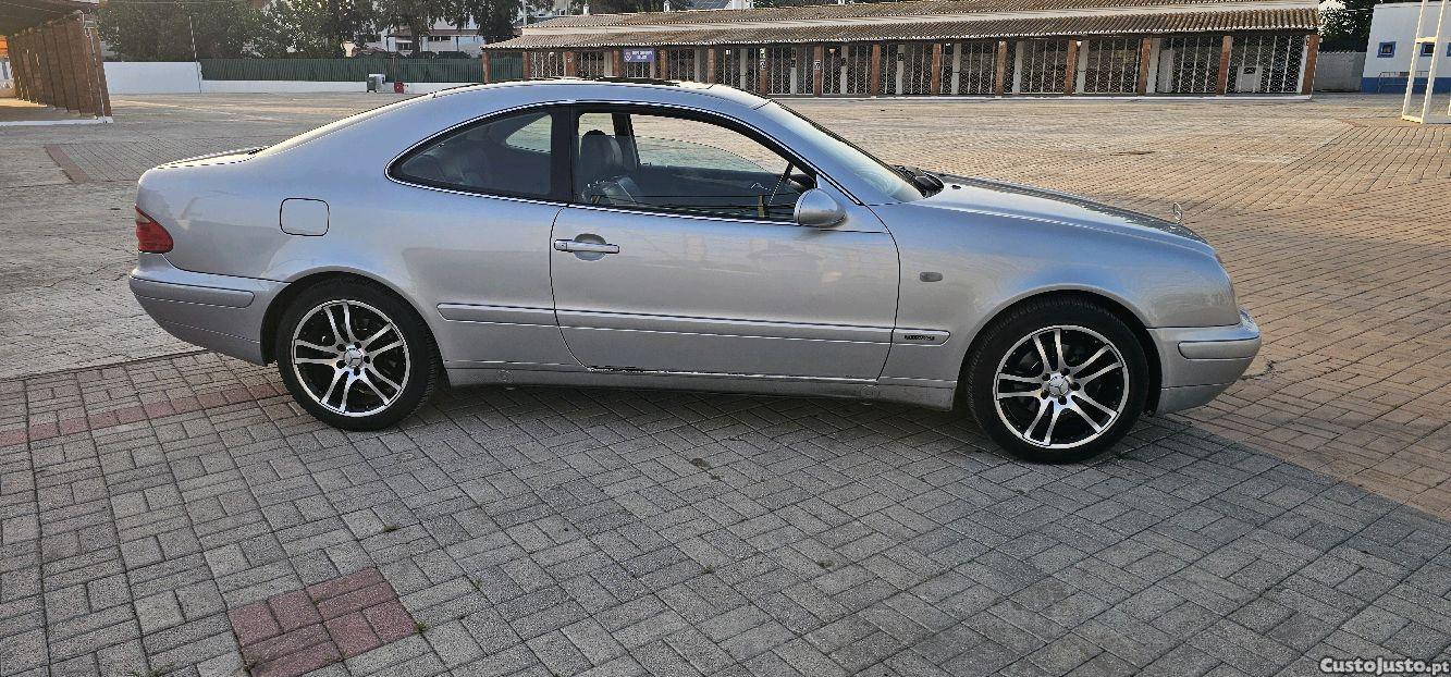 Mercedes-Benz Classe CLK Mercedes clk 2.0 gasolina — fotografia 7