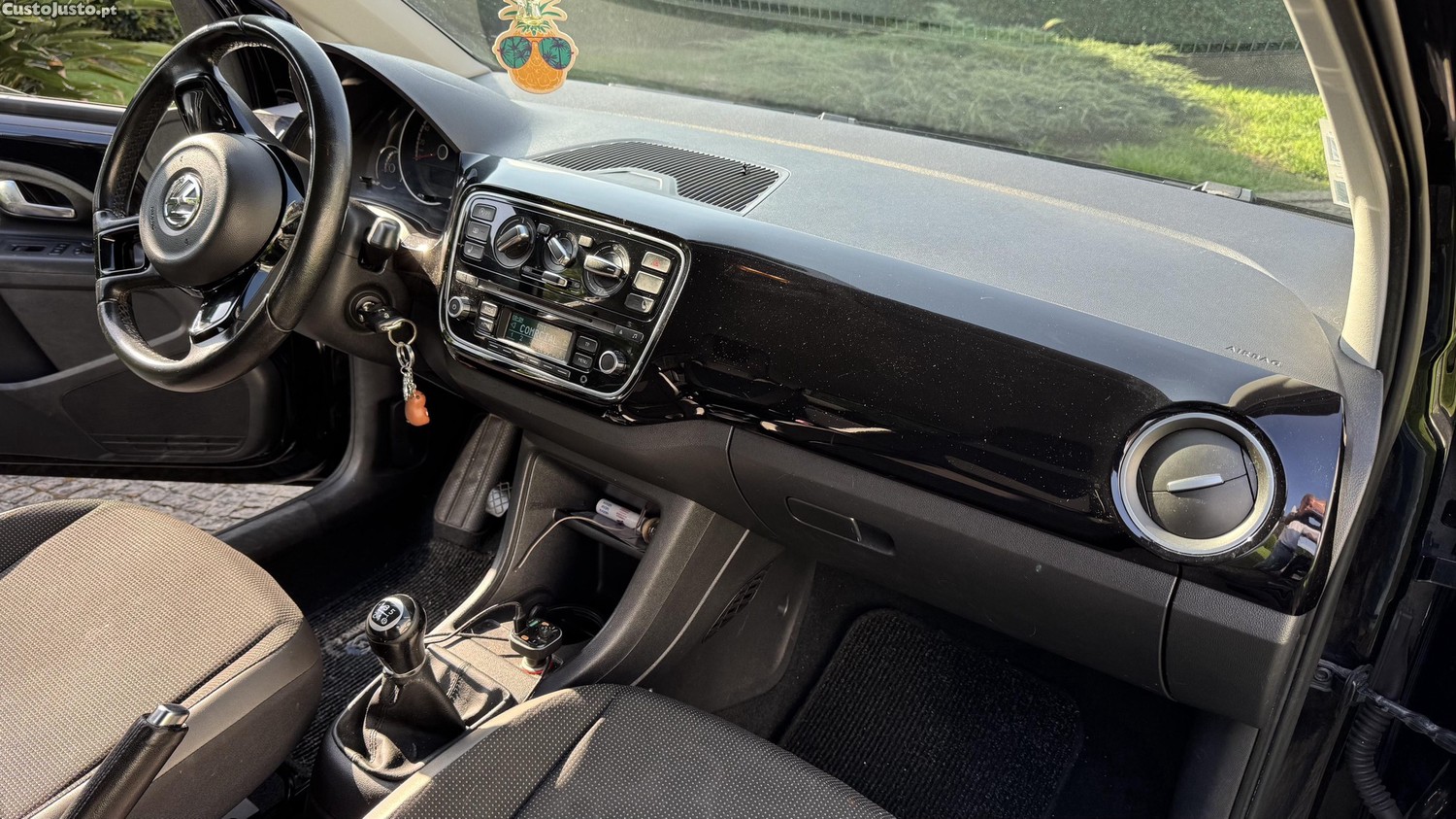 Volkswagen Up! 1.1 — fotografia 4