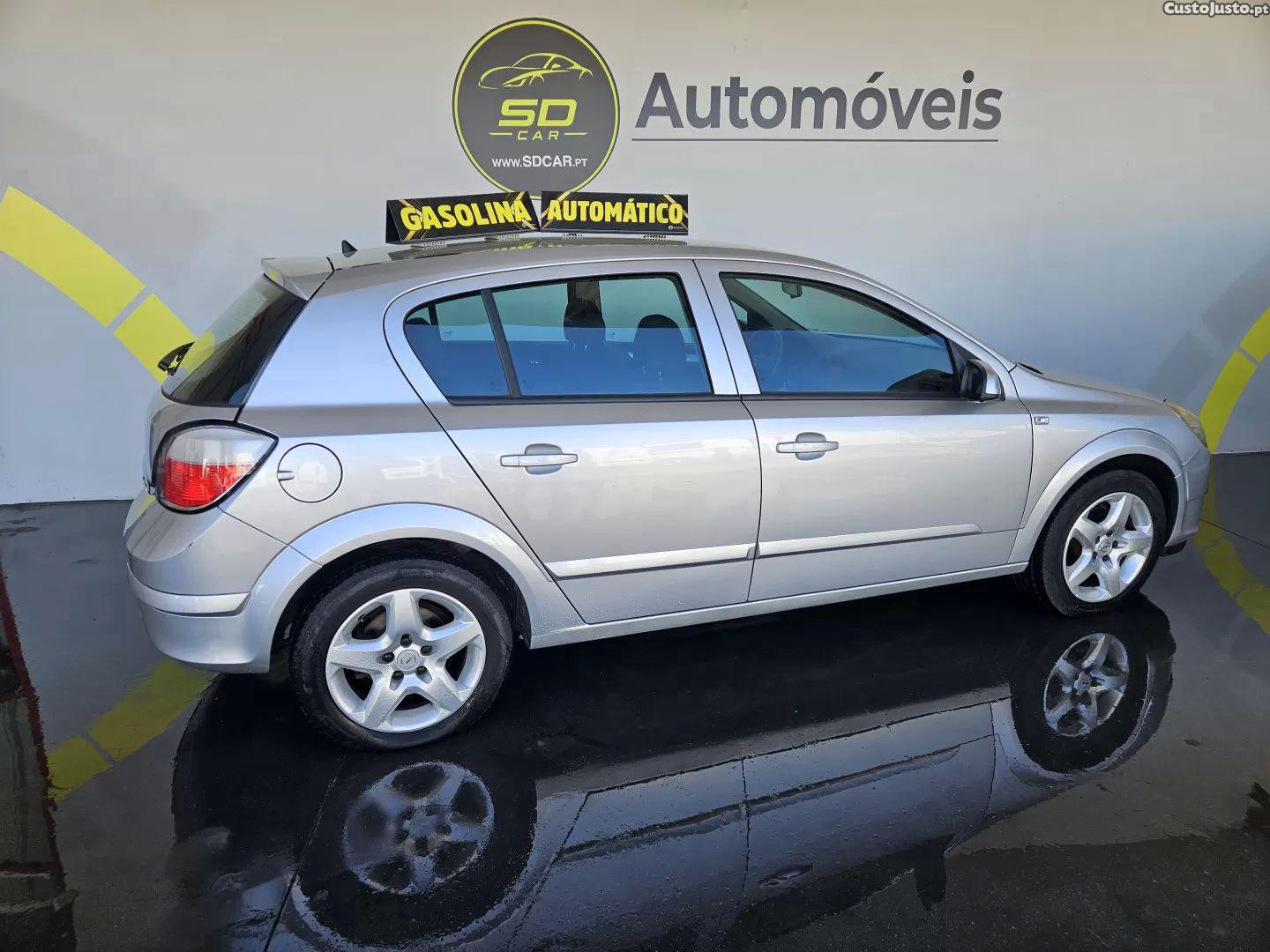 Opel Astra 1.6 — fotografia 7