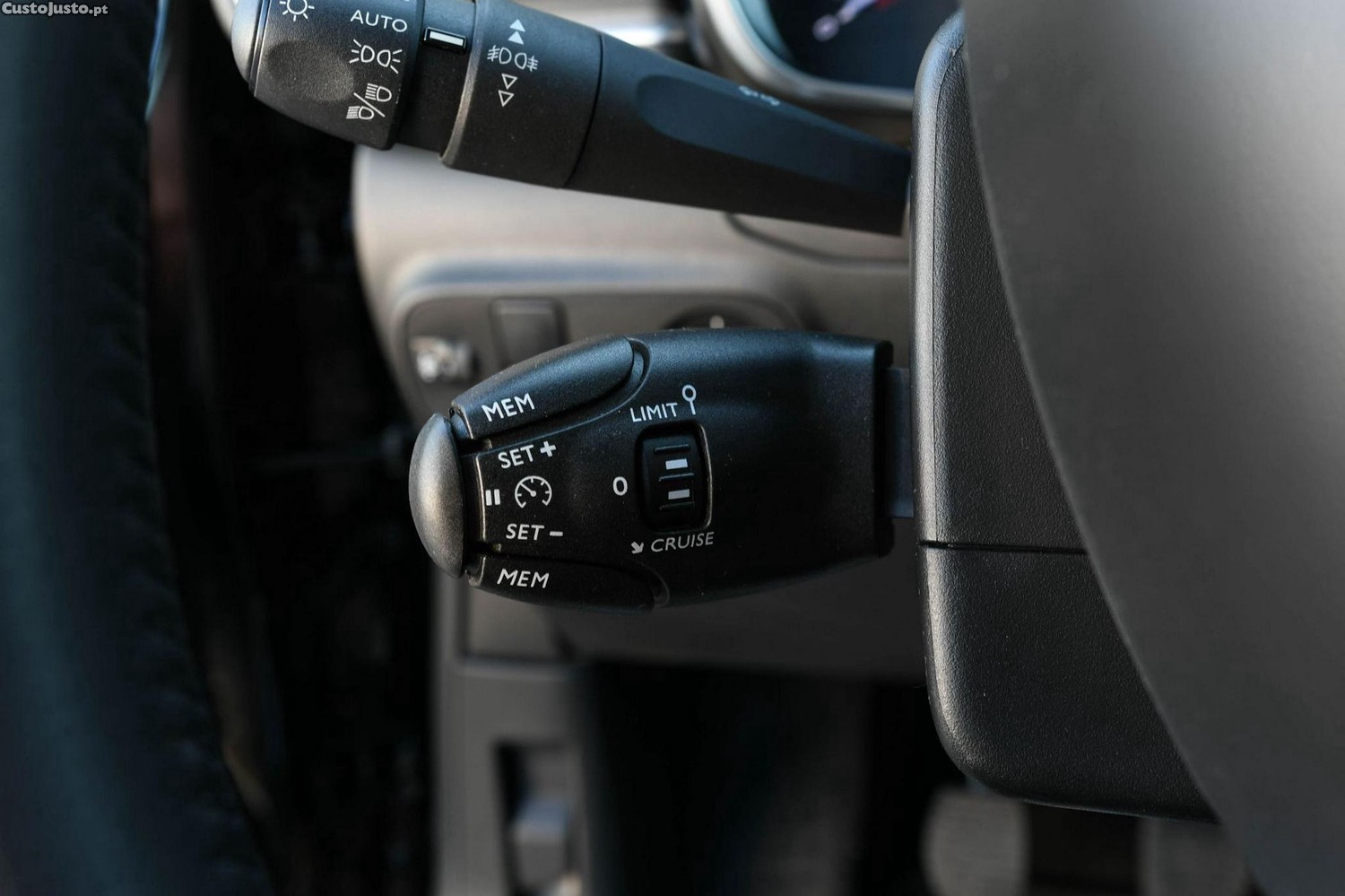 Citroën C3 1.2 PureTech Shine — fotografia 7
